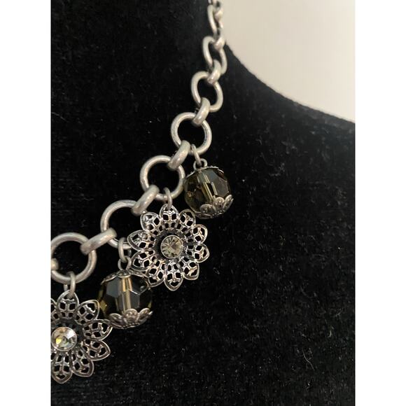 Flowers Balls & Lanterns Necklace. Gorgeous - Picture 5 of 10